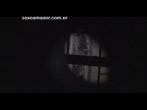 ❤️ Блондинку тайно снимает на видео соседский вуайерист, спрятанный за полыми кирпичами Порно ролики на порно сайте appassistance.ru